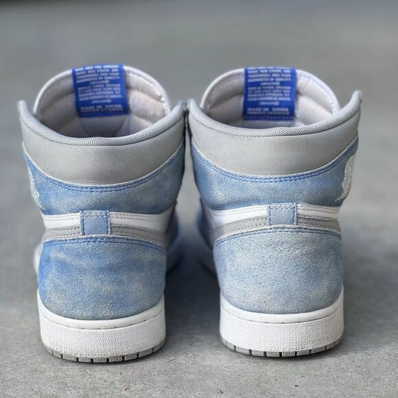 Air Jordan 1 Hyper Royal/Smoke Grey - Picture 4 of 4